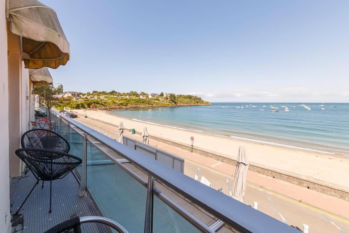 Les Pieds Dans L'Eau - Appartment 2 - Vue Mer Cancale Exteriör bild